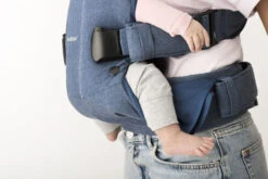 Babybjorn Porte-bébé One Coton -Bébés Produits Magasin 098051 porte be be one bleu denim bleu nuit cotton mix mode le 2018 de tail 8 babybjorn bambinou
