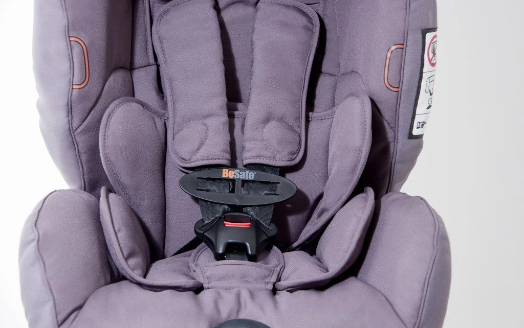 BeSafe Fixe Bretelles Chest-clip De Harnais Pour Siège-auto 3 BeSafe Fixe Bretelles Chest-clip De Harnais Pour Siège-auto