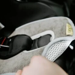 Insert Anti-transpirant Axkid By Aeromoov -Bébés Produits Magasin insert siege auto anti transpirant axkid bambinou arriere