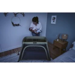 BabyMoov Lit Parapluie Avec Berceau Intégré Moov & Comfy 9 BabyMoov Lit Parapluie Avec Berceau Intégré Moov & Comfy -Bébés Produits Magasin lit parapluie avec berceau integre moov comfy babymoov bambinou ambiance