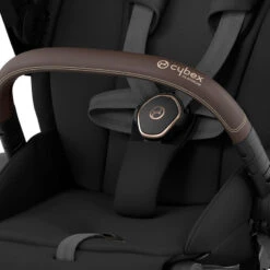 CYBEX Pack Duo Poussette Priam 4 + Siège-auto Cloud T I-Size -Bébés Produits Magasin pack duo poussette priam 4 siege auto cloud t i size cybex bambinou harnais