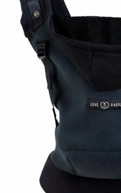 Pack évolution Porte-bébé HoodieCarrier Et Extension 0-36+ -Bébés Produits Magasin pack evolution porte bebe hoodiecarrier extension 0 36 black forest love radius bambinou detail 1