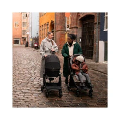 Nuna Poussette Compacte Ixxa 33 Nuna Poussette Compacte Ixxa -Bébés Produits Magasin poussette compacte ixxa granite nuna bambinou rue