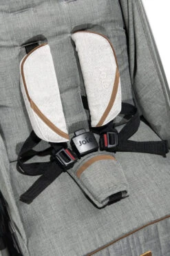 Joie Poussette Compacte Tourist 13 Joie Poussette Compacte Tourist -Bébés Produits Magasin poussette compacte tourist signature oyster joie bambinou 4 1