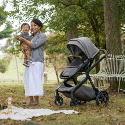 Nuna Poussette Demi Grow Avec Harnais Magnétique Canopy été 25 Nuna Poussette Demi Grow Avec Harnais Magnétique Canopy été -Bébés Produits Magasin poussette demi grow oxford nuna bambinou sortie 3