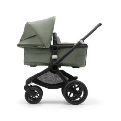 Bugaboo Poussette Fox 3 Complète -Bébés Produits Magasin poussette fox 3 complete noir vert foret bambinou profil nacelle