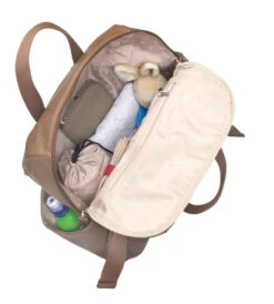 Sac à Dos à Langer Robyn En Cuir Vegan Caramel -Bébés Produits Magasin sac dos langer robyn cuir began caramel babymel bambinou interieur