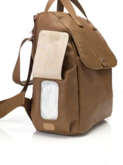 Sac à Dos à Langer Robyn En Cuir Vegan Caramel -Bébés Produits Magasin sac dos langer robyn cuir began caramel babymel bambinou serviettes