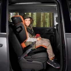 Siège-auto Kidfix I-Size Groupe 2/3 26 Siège-auto Kidfix I-Size Groupe 2/3 -Bébés Produits Magasin siege auto kidfix i size groupe 2 3 golden cognac britax romer bambinou voiture