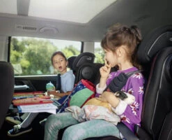 Siège-auto Kidfix III S Groupe 2/3 -Bébés Produits Magasin siege auto kidfix iii s groupe 2 3 britax romer bambinou ambiance