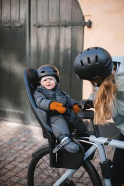 Thule Siège Vélo Enfant Cadre Arrière Yepp 2 Maxi -Bébés Produits Magasin siege velo enfant cadre arriere yepp 2 maxi thule bambinou ambiance bebe